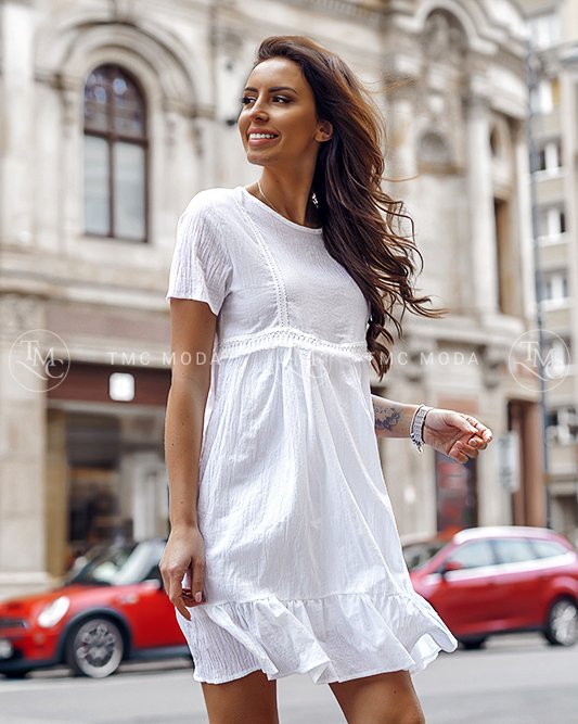 biele letné šaty